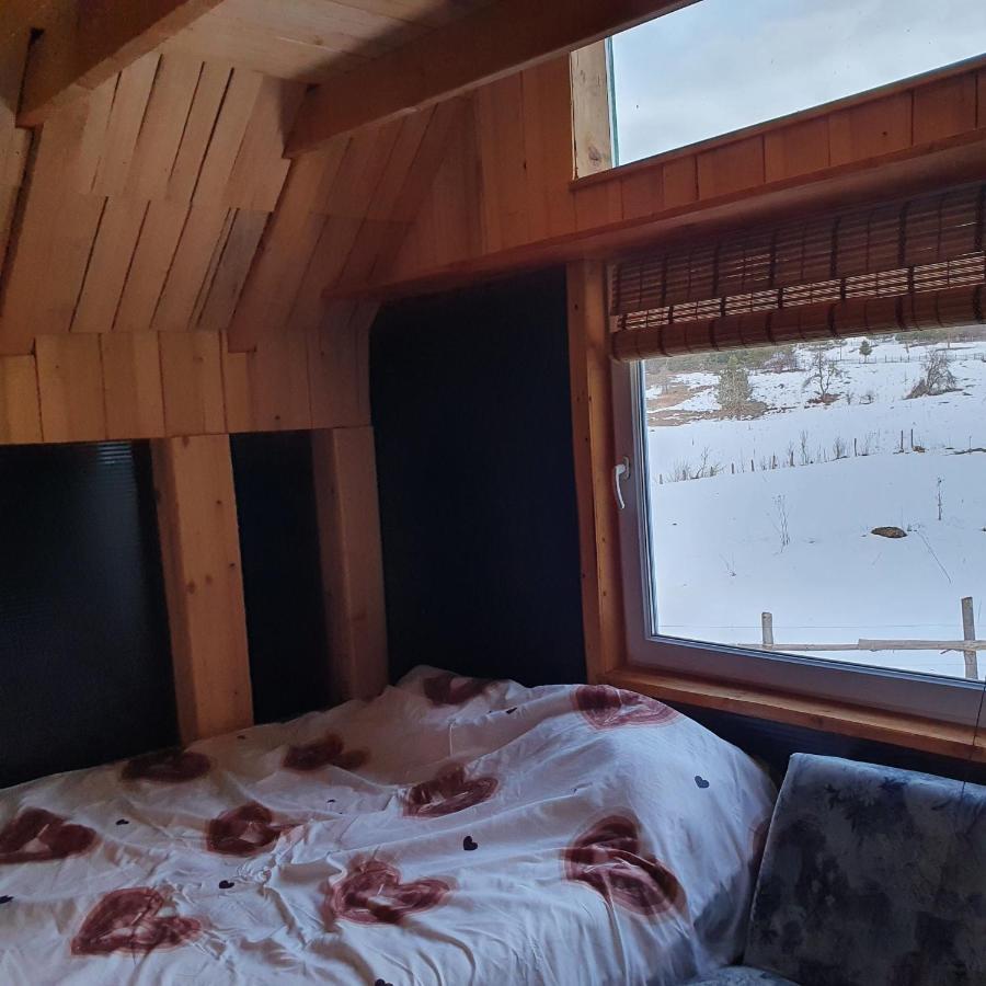 Planinska koliba Ajdanovici Jelovac Nisicka visoravan Olovo  Exteriér fotografie